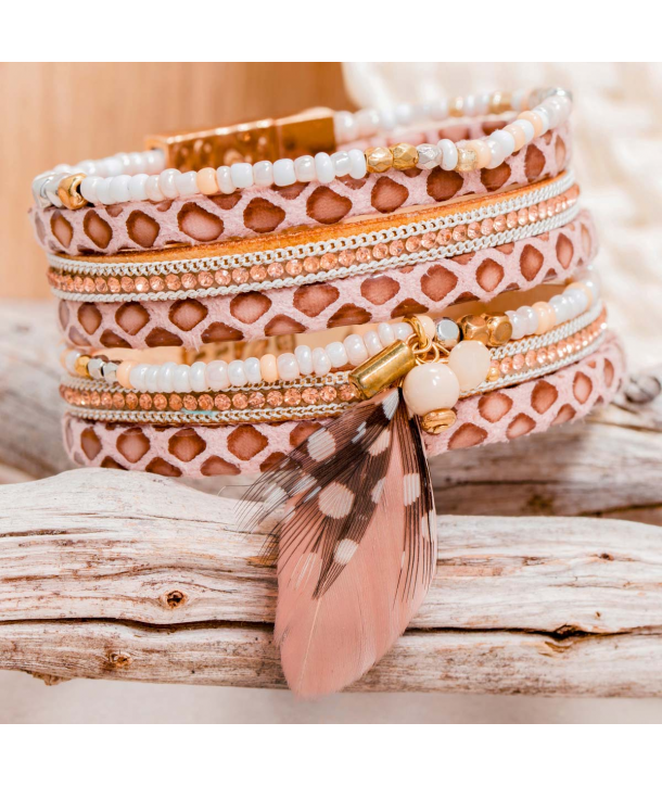 Bracelet EREA BEIGE NUDE DORADA manchette dorée imprimé reptile chair plume et fermoir aimanté